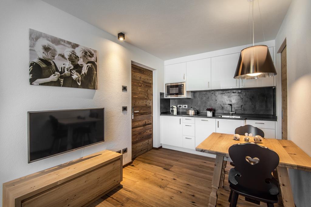 Chalet Prades Dolomiti Lodges La Villa  Ruang foto